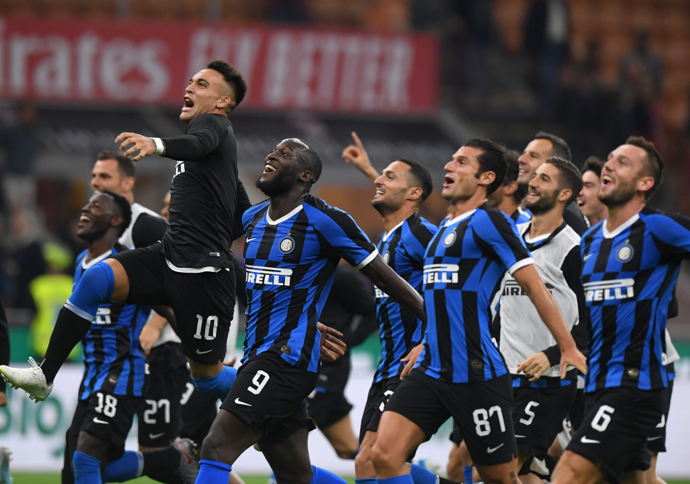 高玩魔改Wii U主机 塞入NS Lite游玩Switch游戏