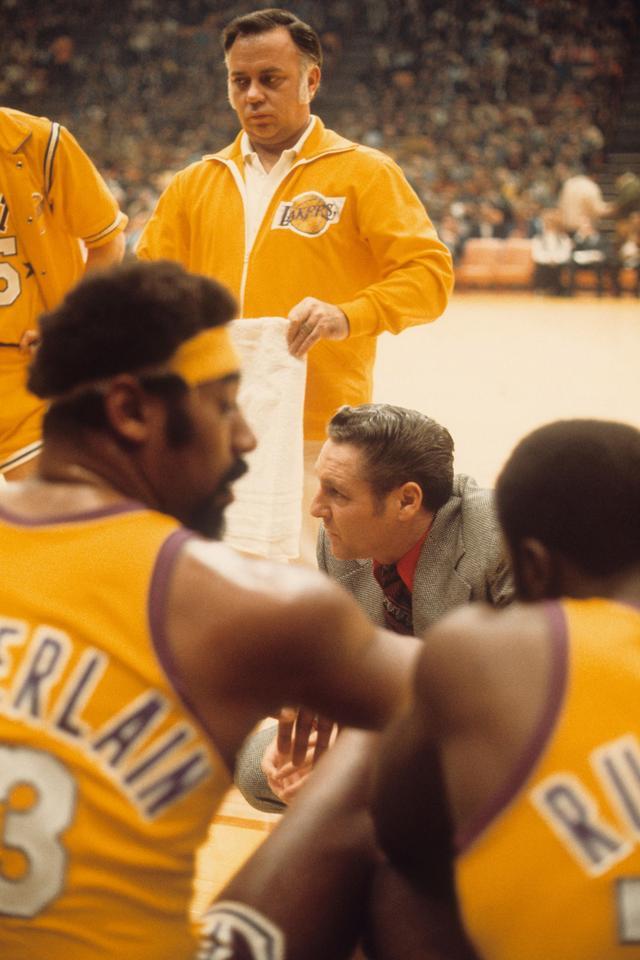 依賴於單一 依賴於單一