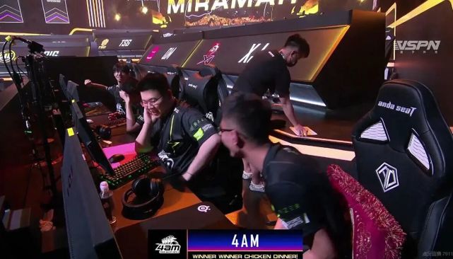 育界在面临 育界在面临